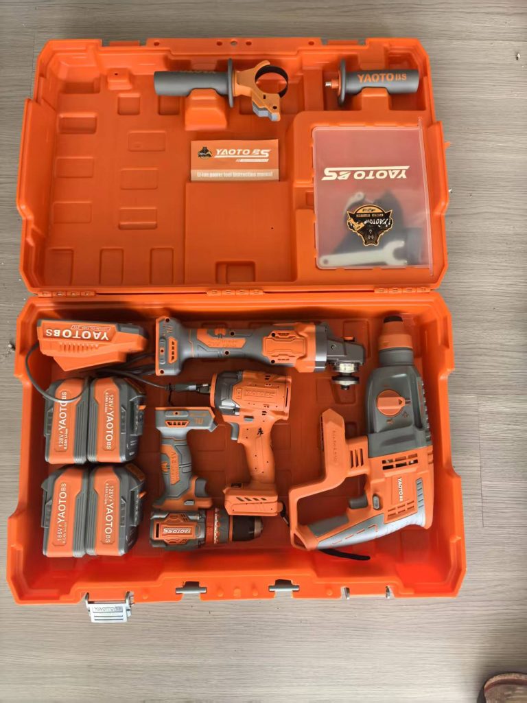 工厂展厅（выставочный зал）-浙江宝昇工具有限公司